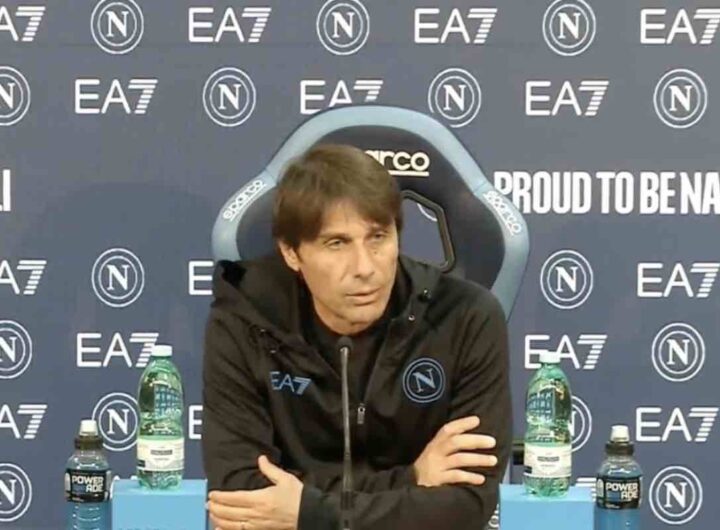 Conte in conferenza stampa prima di Como-Napoli