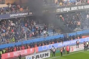 Curva Montpellier in fiamme